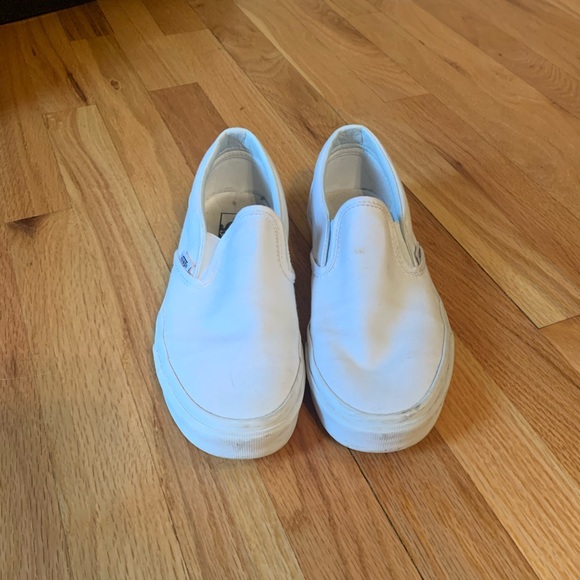 Vans Shoes - Vans sneakers/tennis shoes (on hold!)